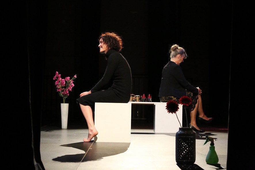 Bats L'Enfance / La Troupalex / Photo : Yannick Perrin